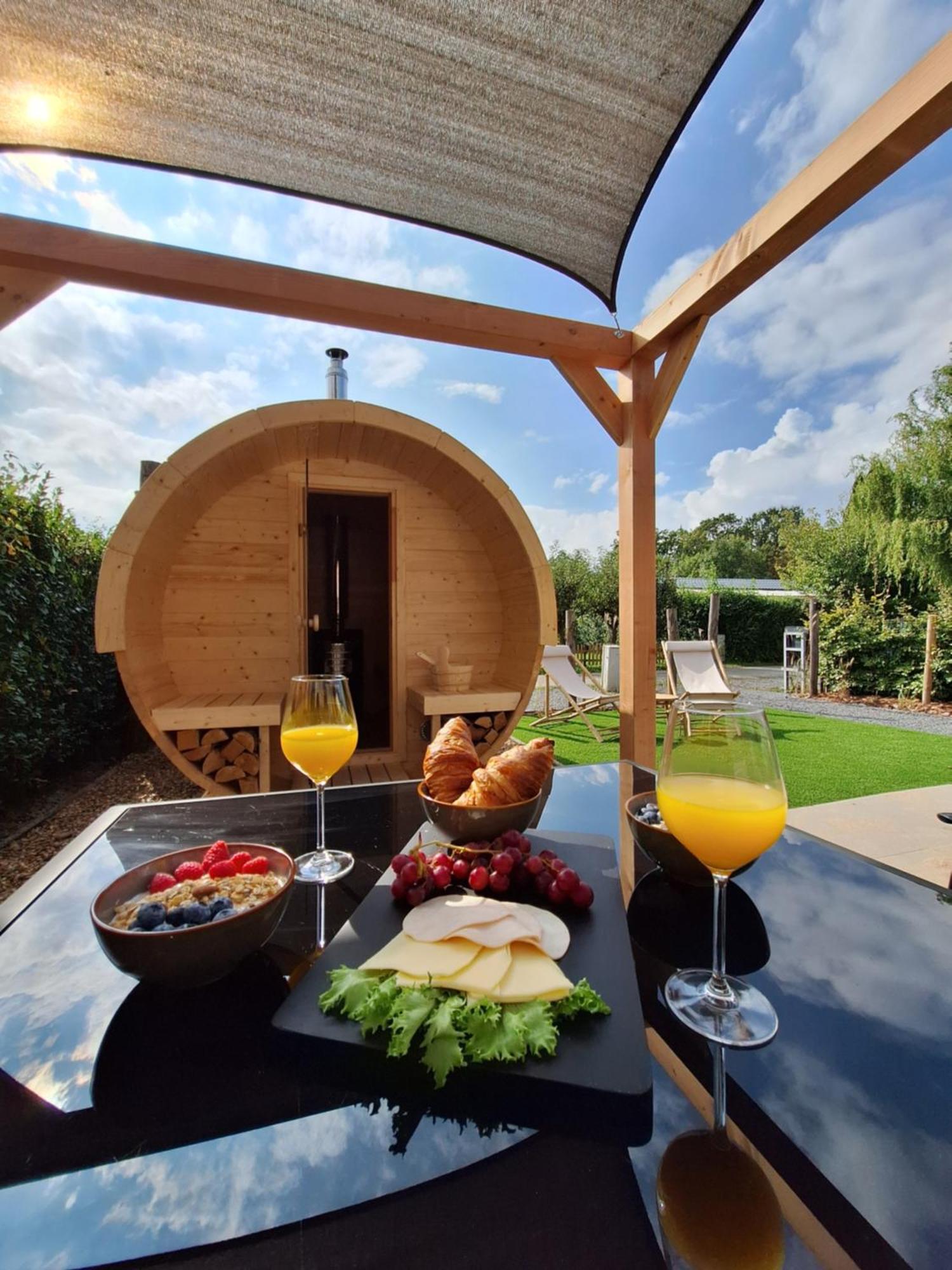 'Relax Lodge Sea' - Wellness Lodge In Zeeland - Private Sauna - Airco - Garden - Outdoor Swimming Pool - Free Wifi, Towels & Bed Linen Heinkenszand Exteriör bild